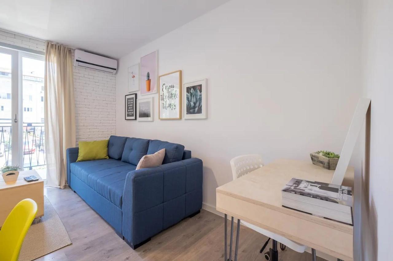 Quiet & Airy Modern Apt. Top Centre Free Parking صوفيا المظهر الخارجي الصورة