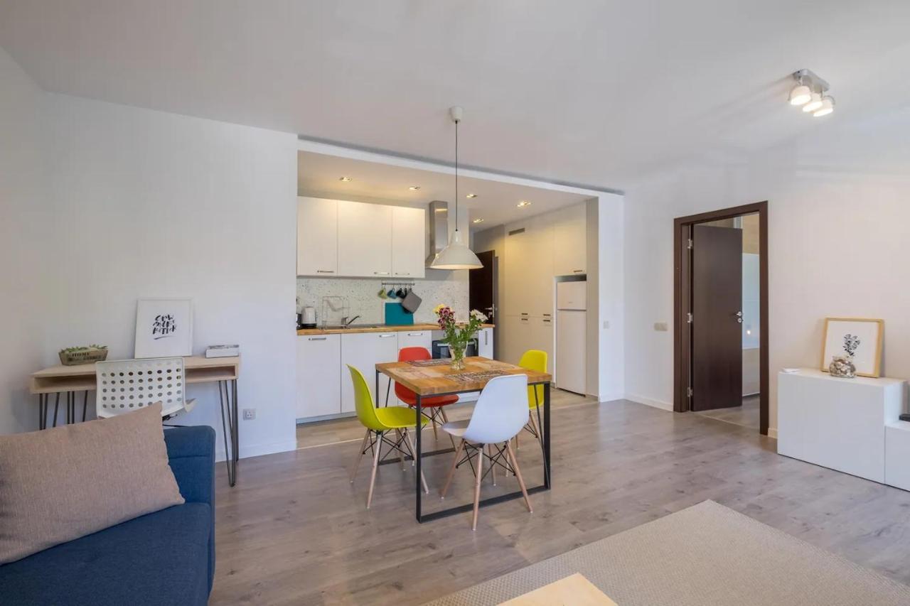 Quiet & Airy Modern Apt. Top Centre Free Parking صوفيا المظهر الخارجي الصورة