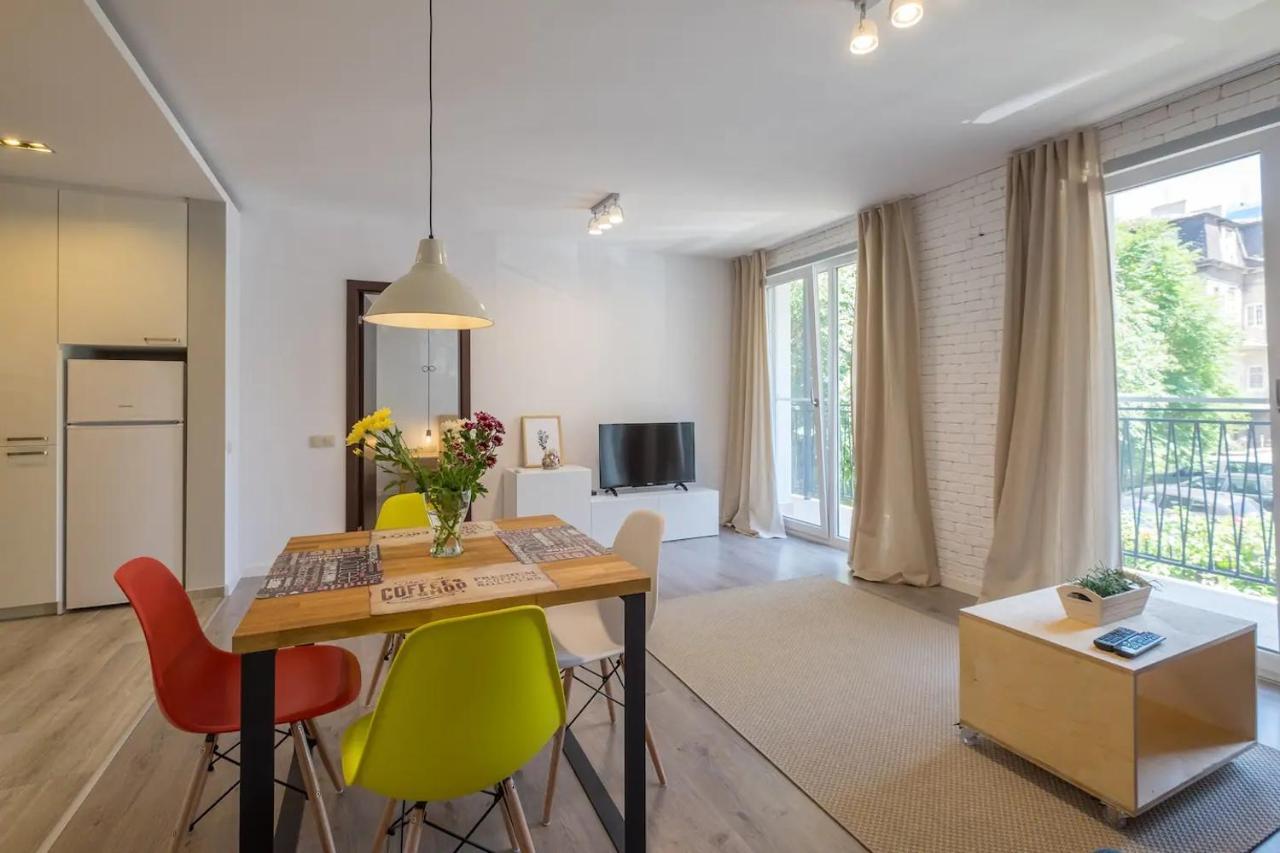 Quiet & Airy Modern Apt. Top Centre Free Parking صوفيا المظهر الخارجي الصورة