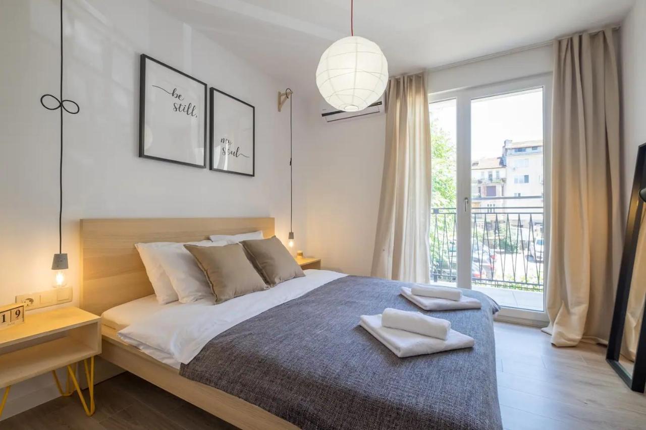 Quiet & Airy Modern Apt. Top Centre Free Parking صوفيا المظهر الخارجي الصورة