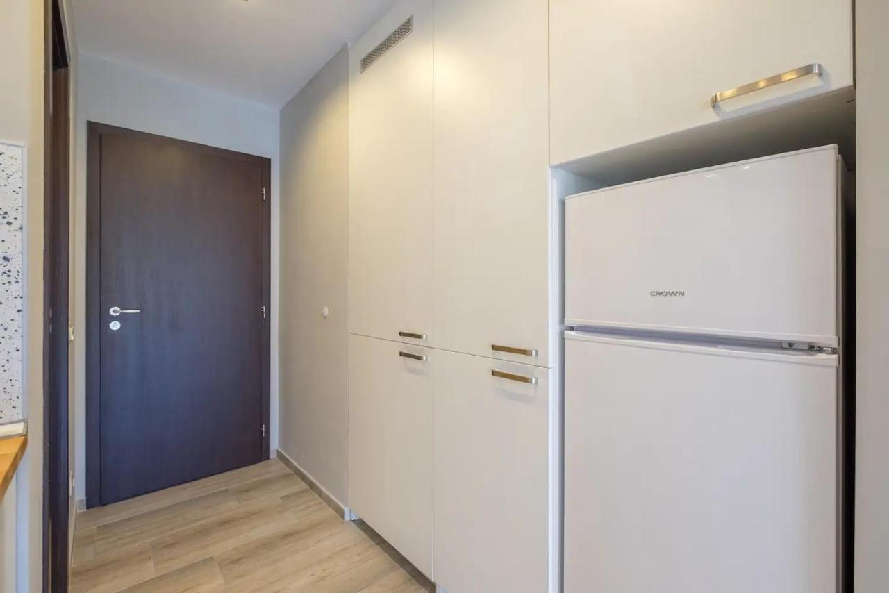 Quiet & Airy Modern Apt. Top Centre Free Parking صوفيا المظهر الخارجي الصورة