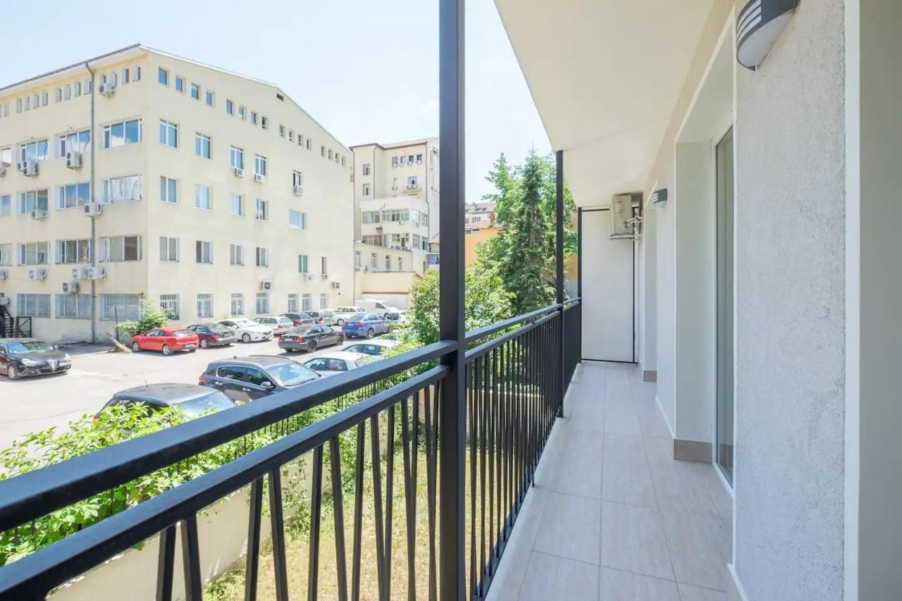 Quiet & Airy Modern Apt. Top Centre Free Parking صوفيا المظهر الخارجي الصورة