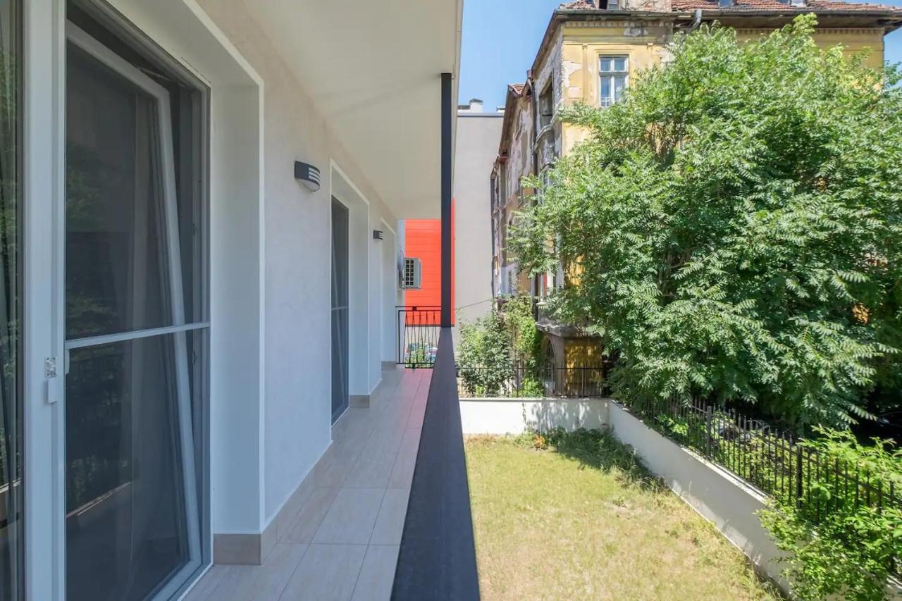 Quiet & Airy Modern Apt. Top Centre Free Parking صوفيا المظهر الخارجي الصورة